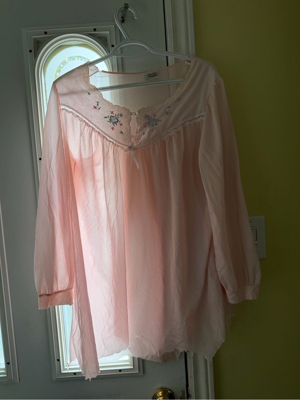 Vintage Women's Pink Embroidered Nightgown - Unknown Brand